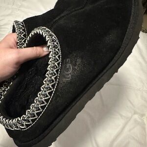 UGG Black Tasmans